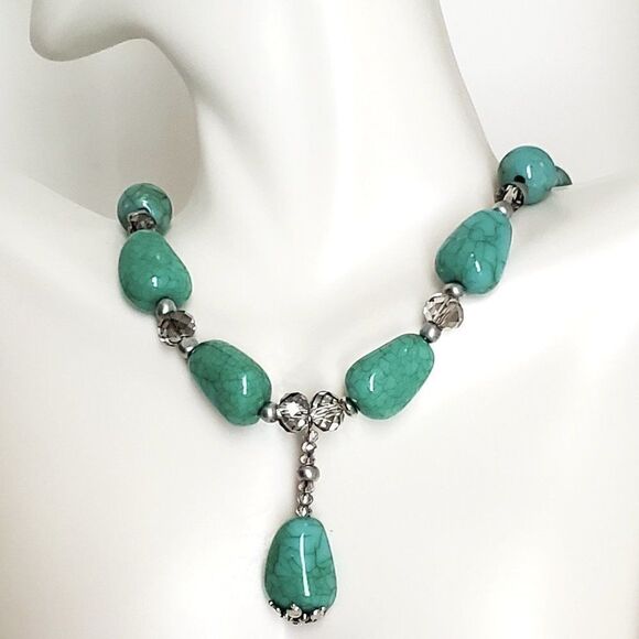 Hand Crafted Jewelry - Turquoise color necklace (NEW)